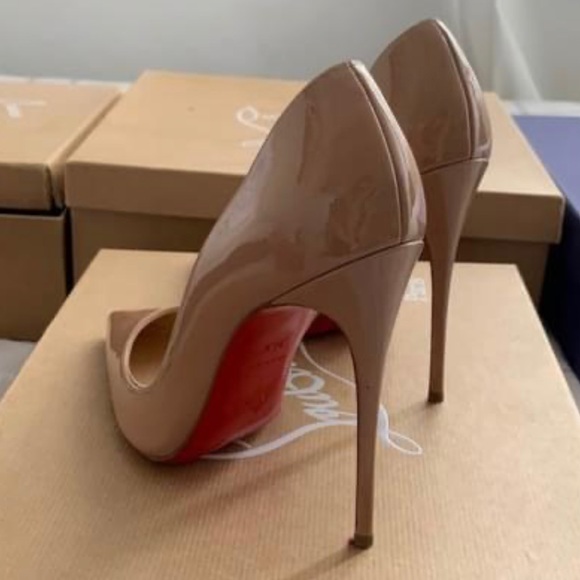 Nude So Kate Christian Louboutins - great condition - Picture 2 of 3